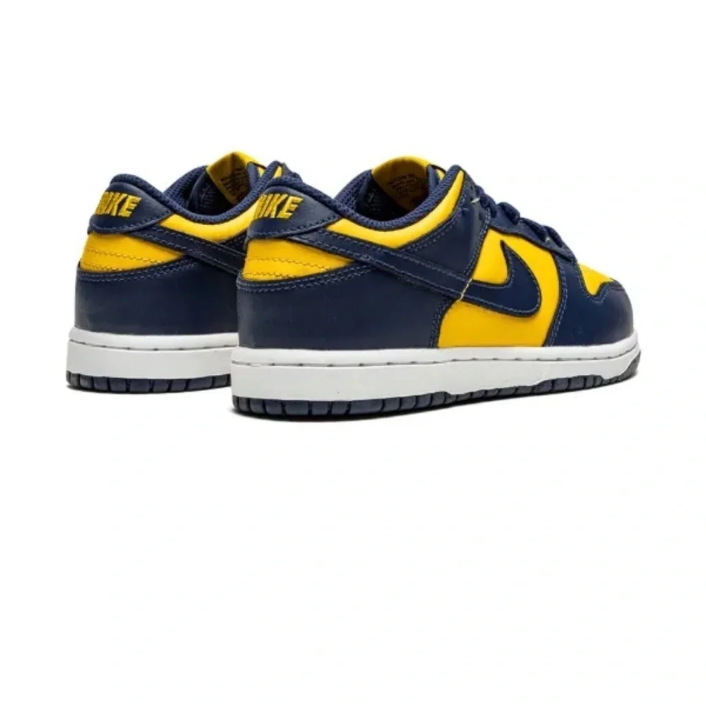 Nike Kids low michagan dunks